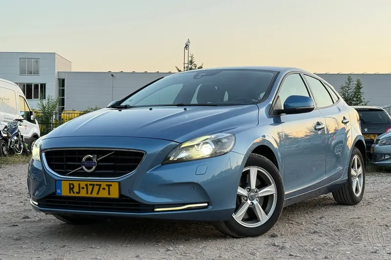 Volvo V40 (2016)