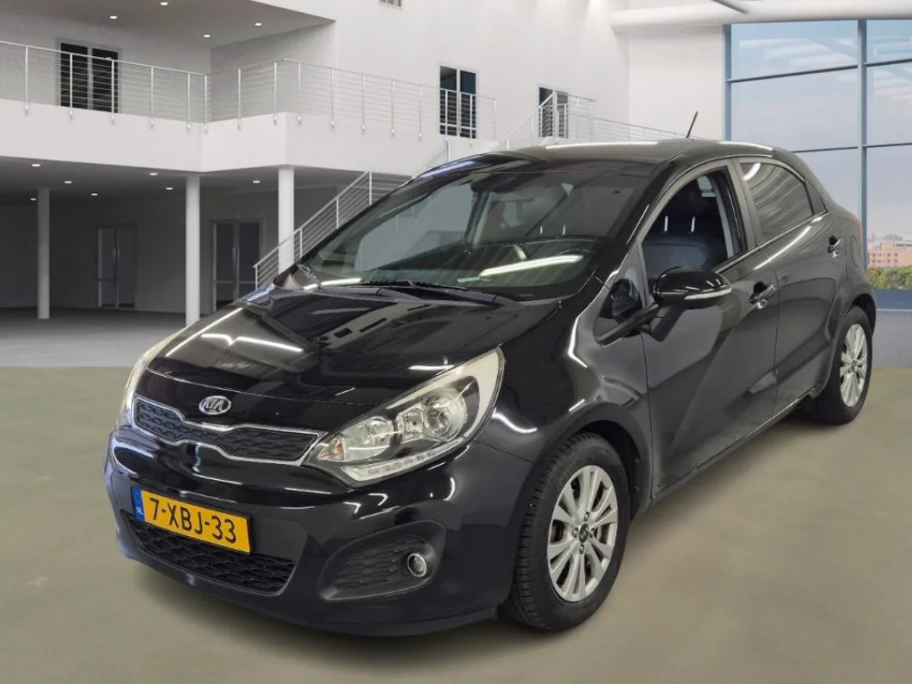 Kia Rio (2014) — foto 1
