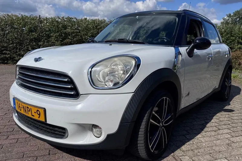 MINI Countryman (2010)