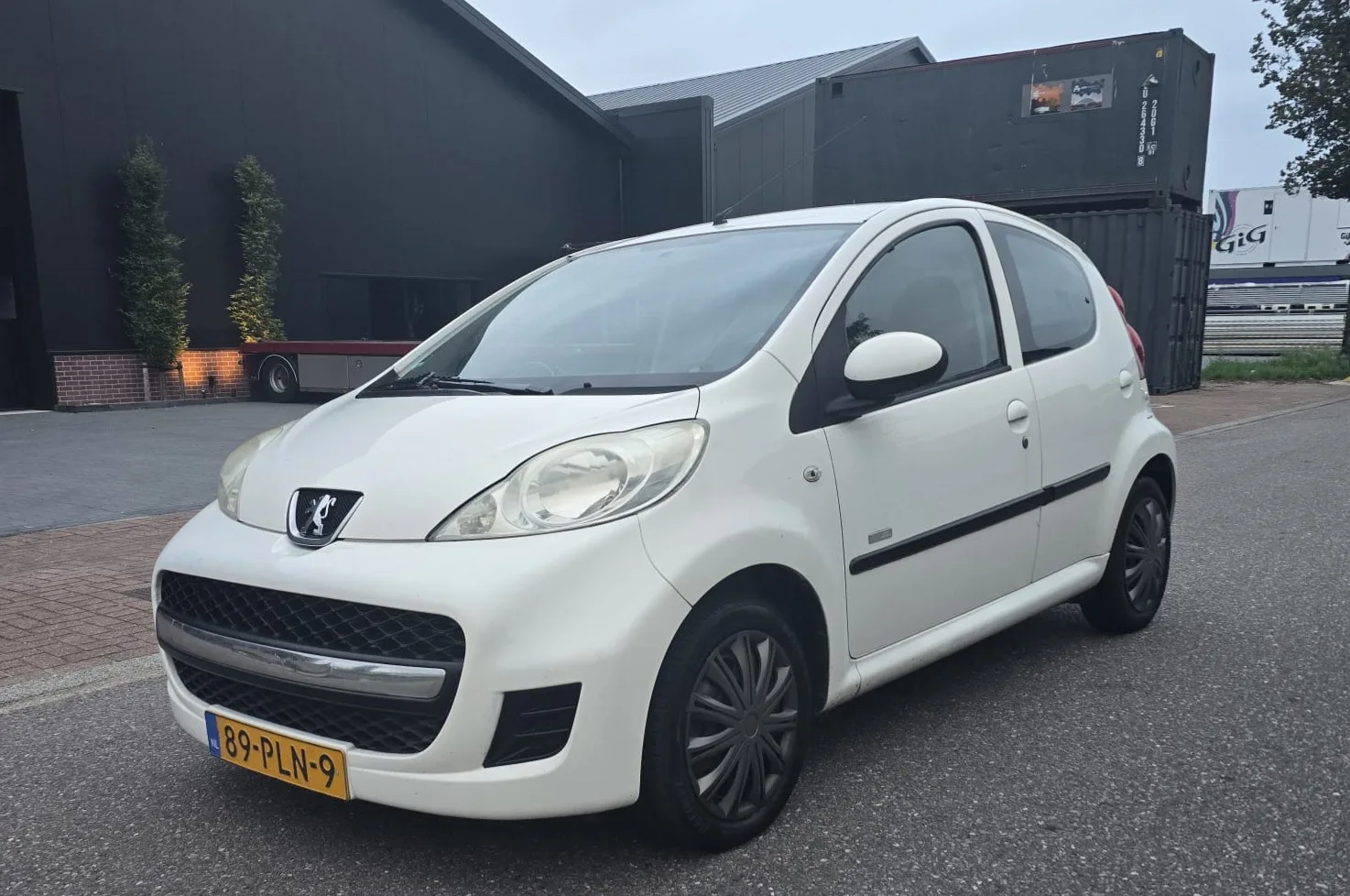 Peugeot 107 (2011) — foto 1