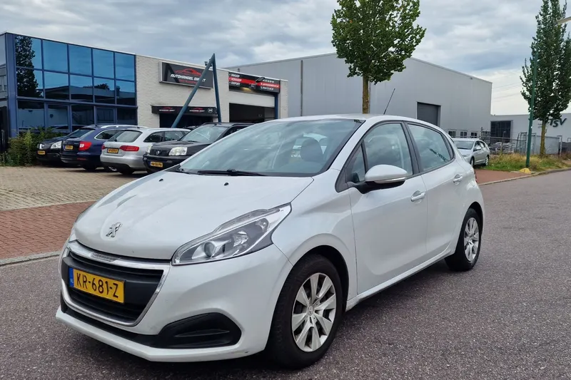 Peugeot 208 (2016)