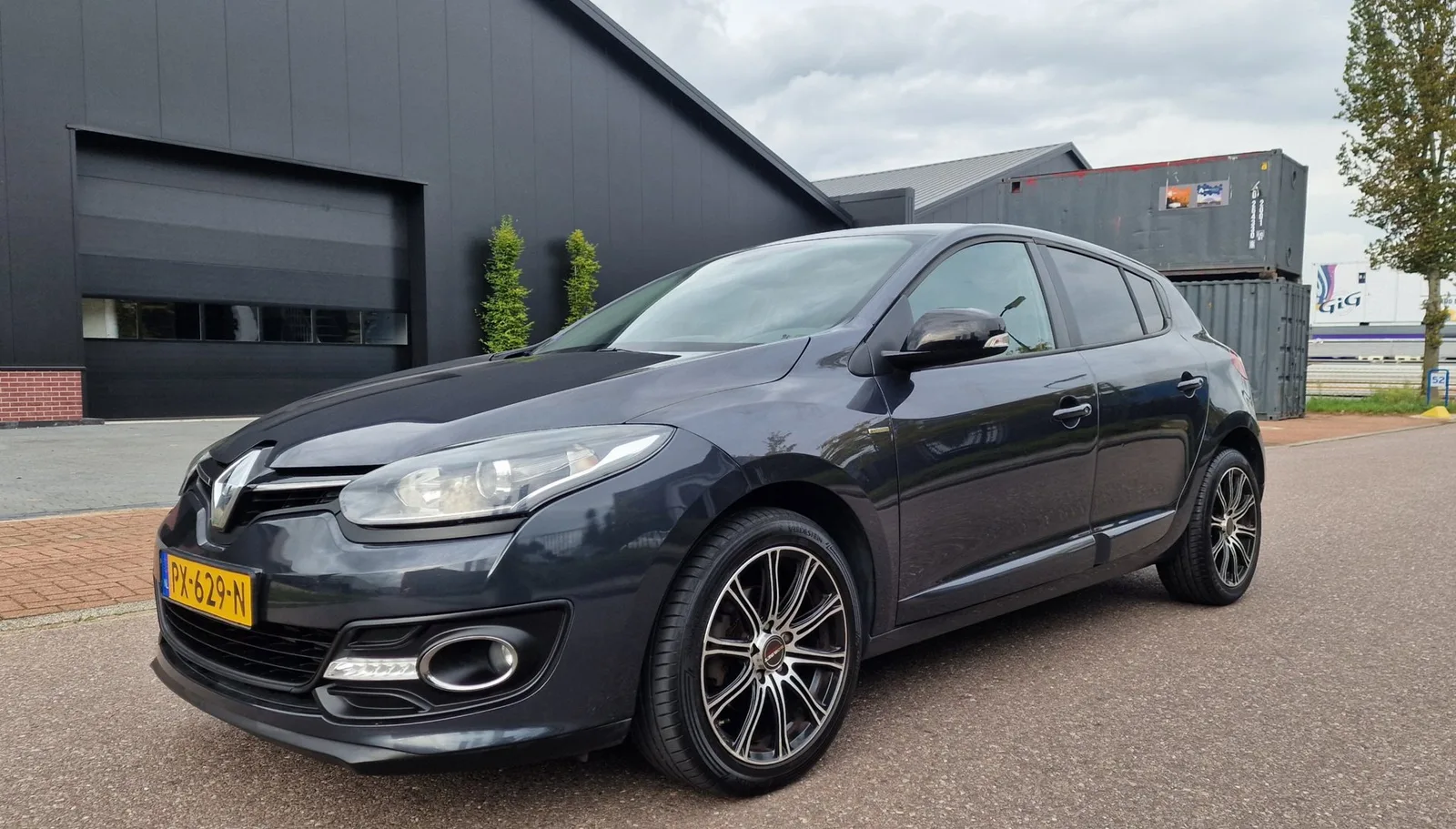 Renault Mégane (2015) — foto 1