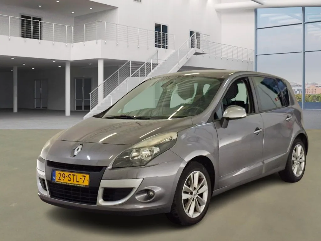 Renault Scénic (2011) — foto 1