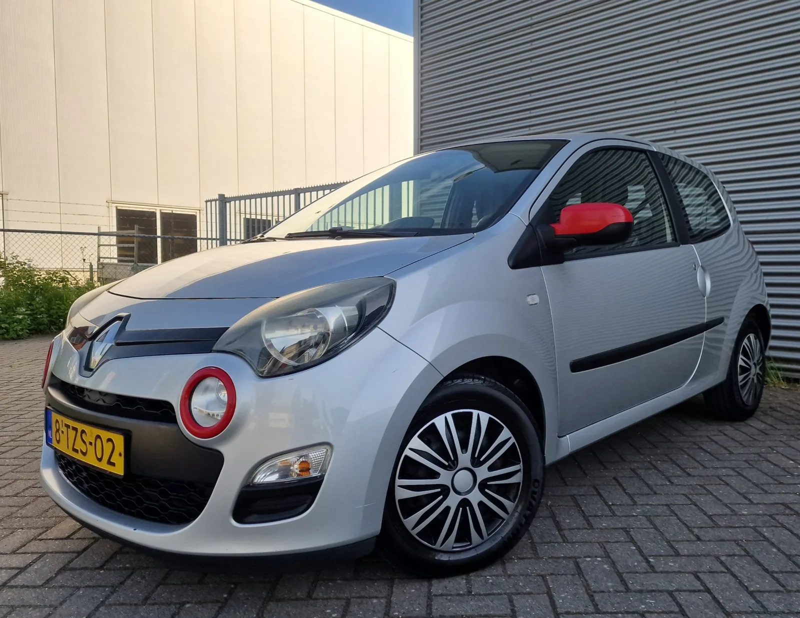 Renault Twingo (2014) — foto 1