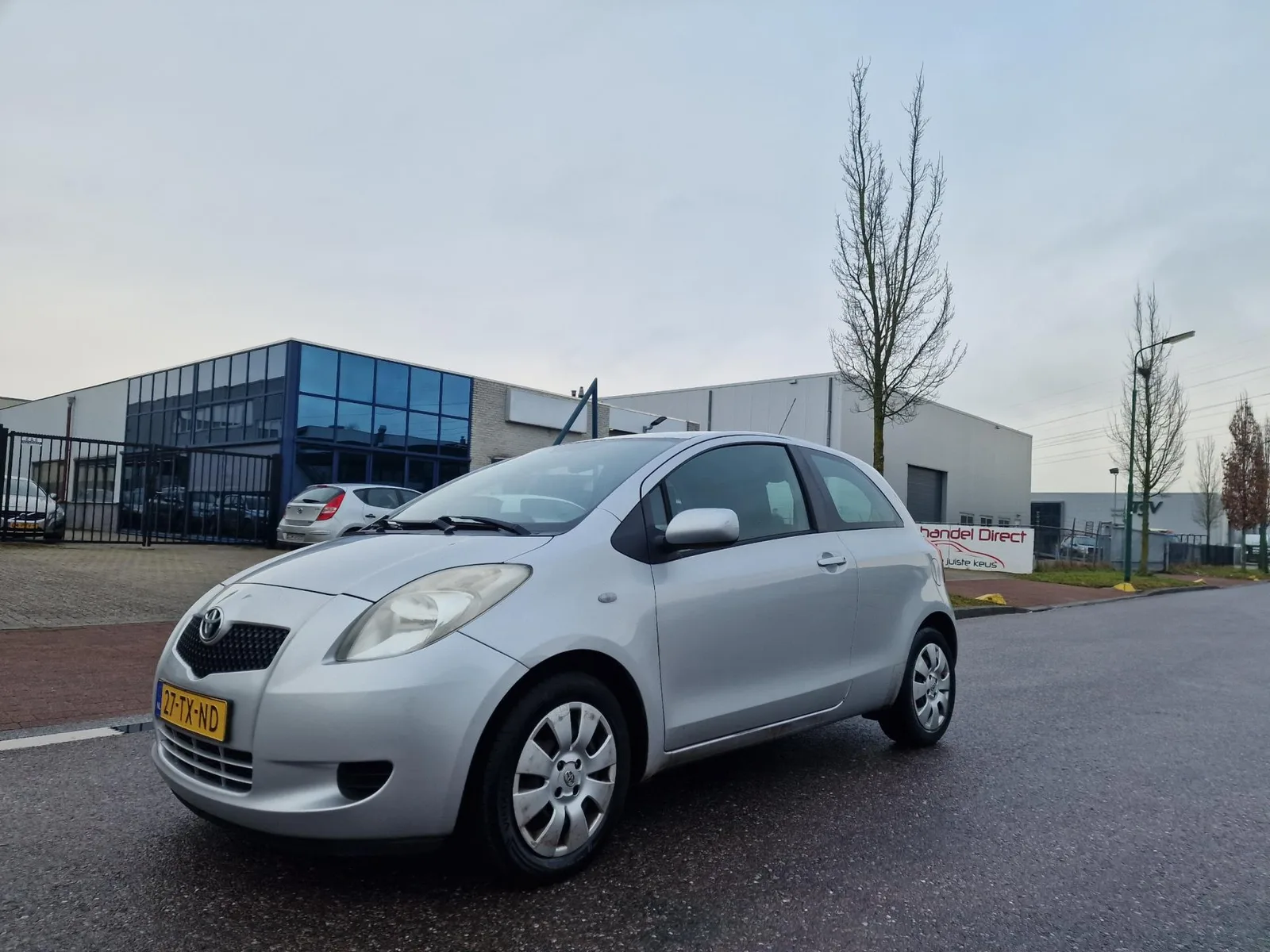Toyota Yaris (2007) — foto 1