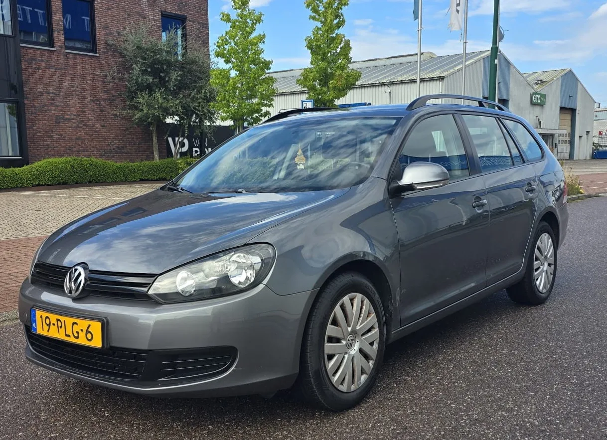 Volkswagen Golf (2011) — foto 1