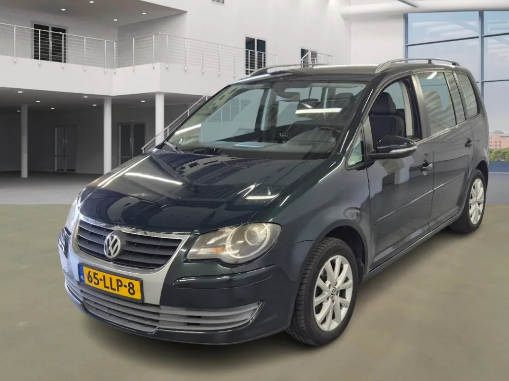 Volkswagen Touran (2010) — foto 1