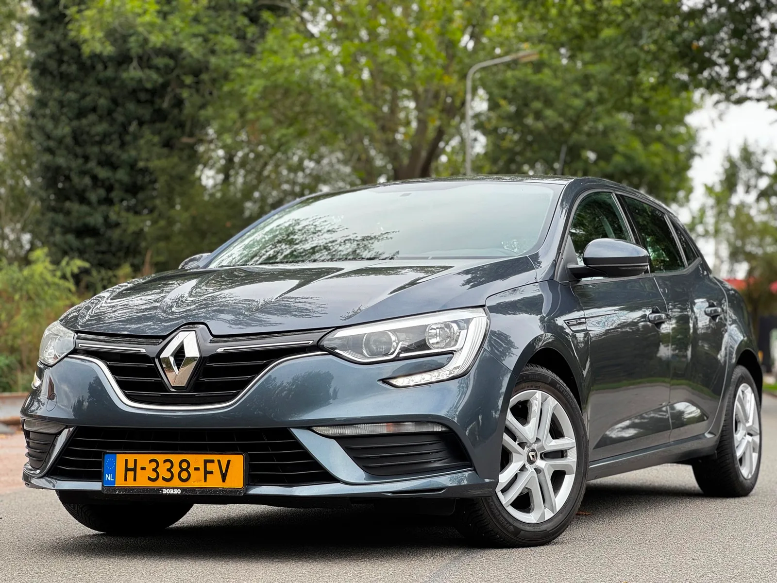 Renault Mégane (2016) — foto 1