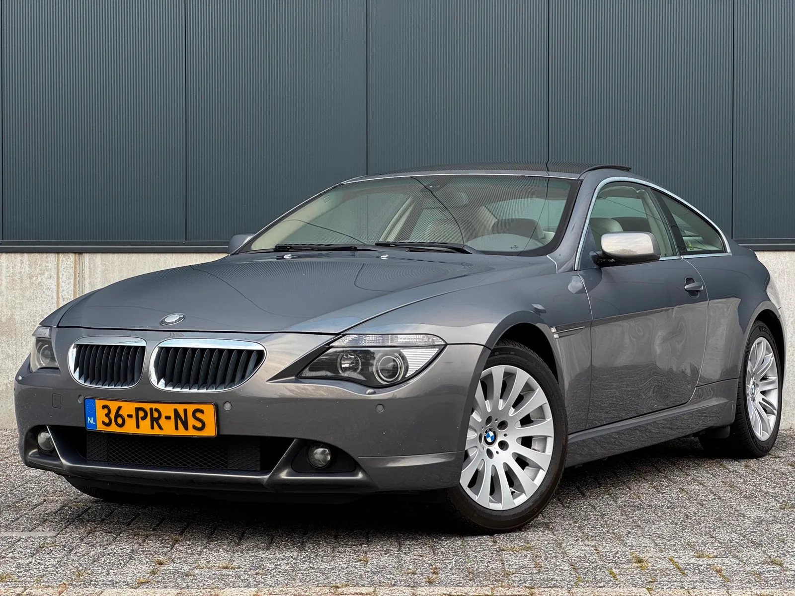 BMW 6-Serie (2004) — foto 1