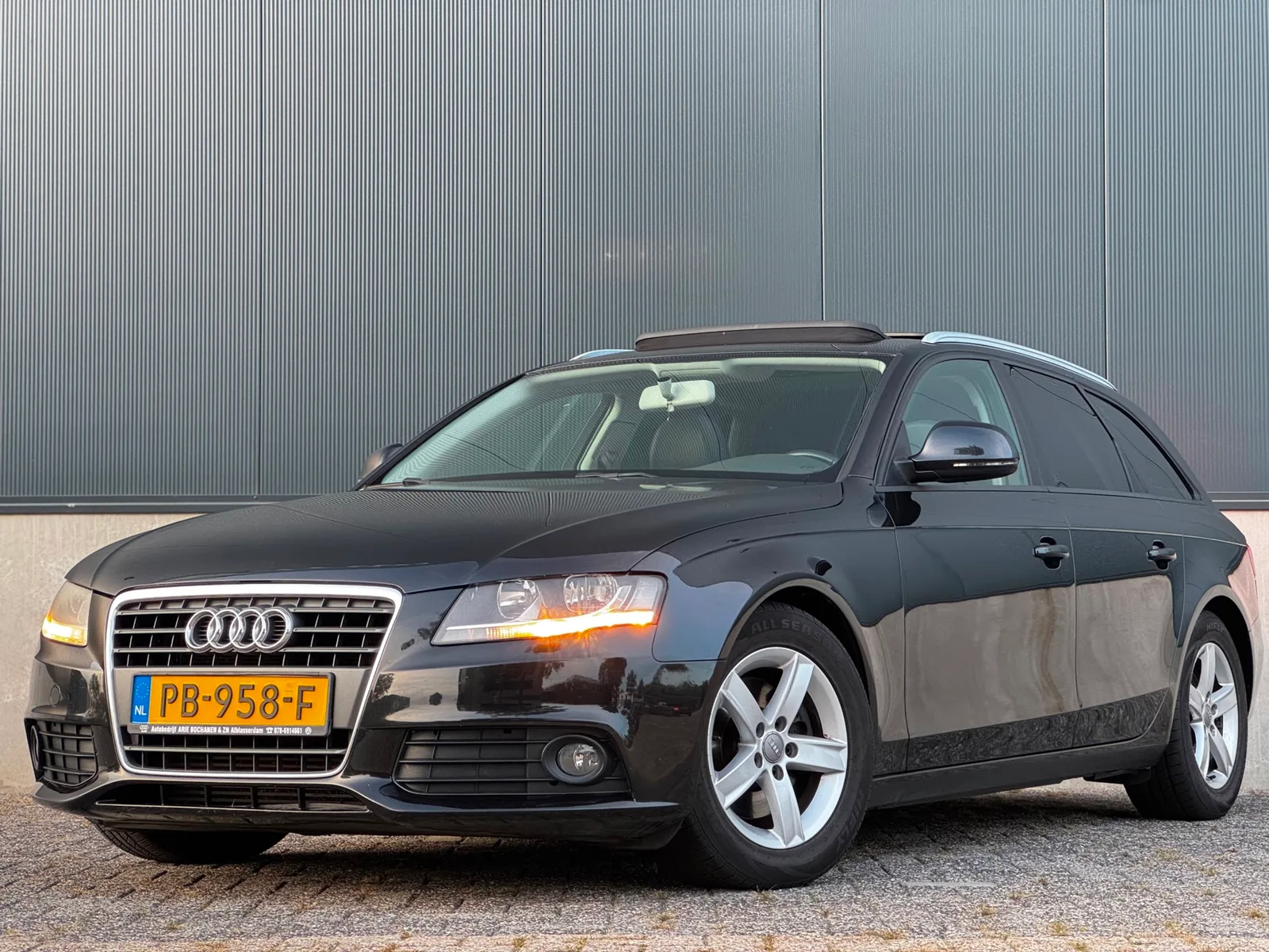 Audi A4 (2009) — foto 1