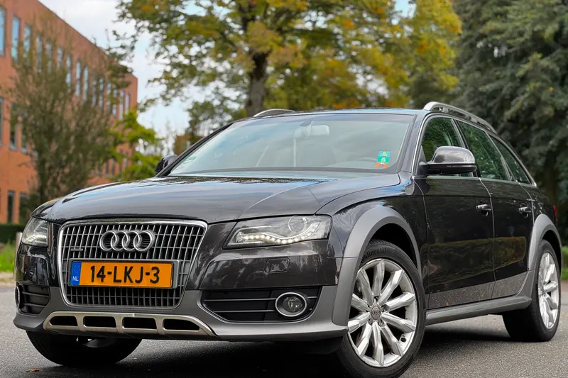 Audi A4 Allroad (2010)