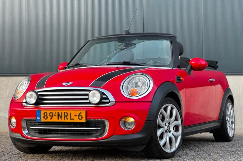 MINI Cabrio (2010)