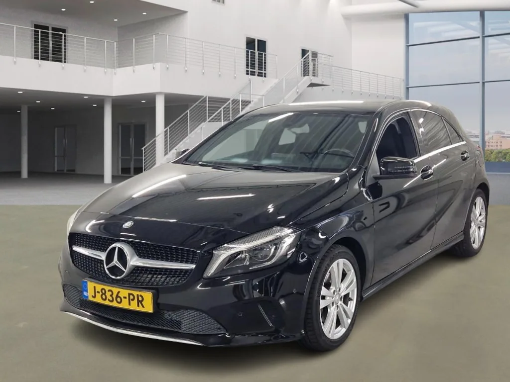 Mercedes-Benz A-Klasse (2016) — foto 1