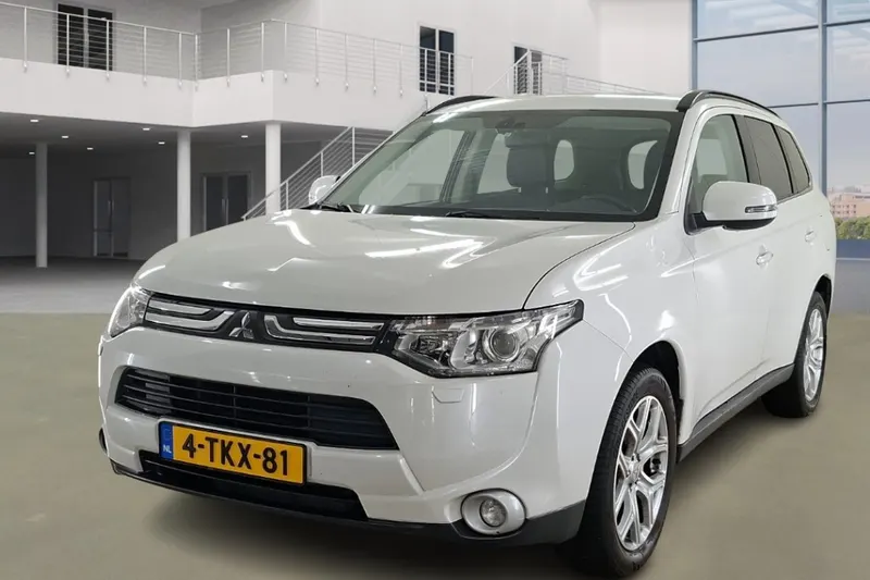 Mitsubishi Outlander (2014)