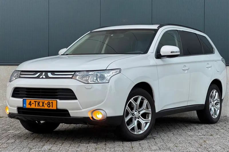 Mitsubishi Outlander (2014)