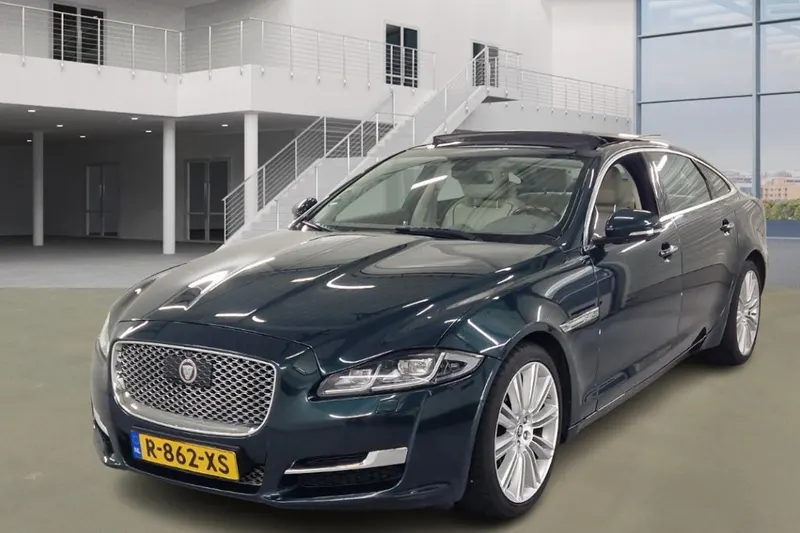 Jaguar XJ (2016)