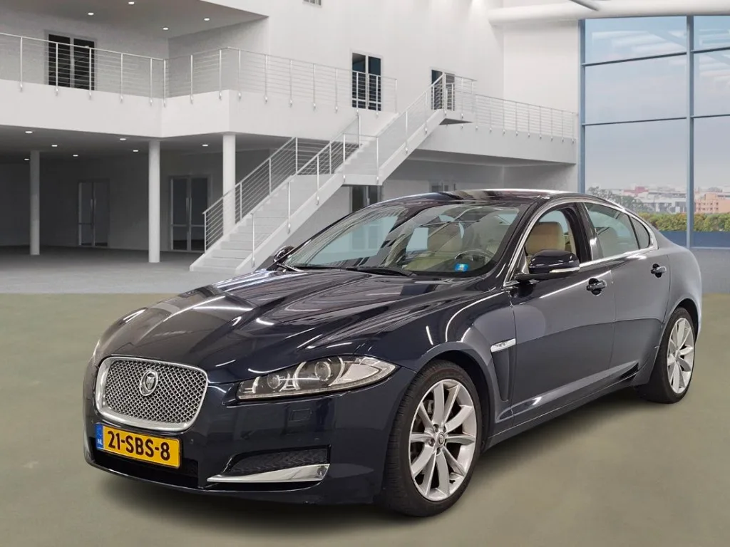 Jaguar XF (2011) — foto 1
