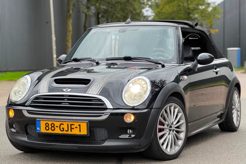 MINI Cabrio (2005)