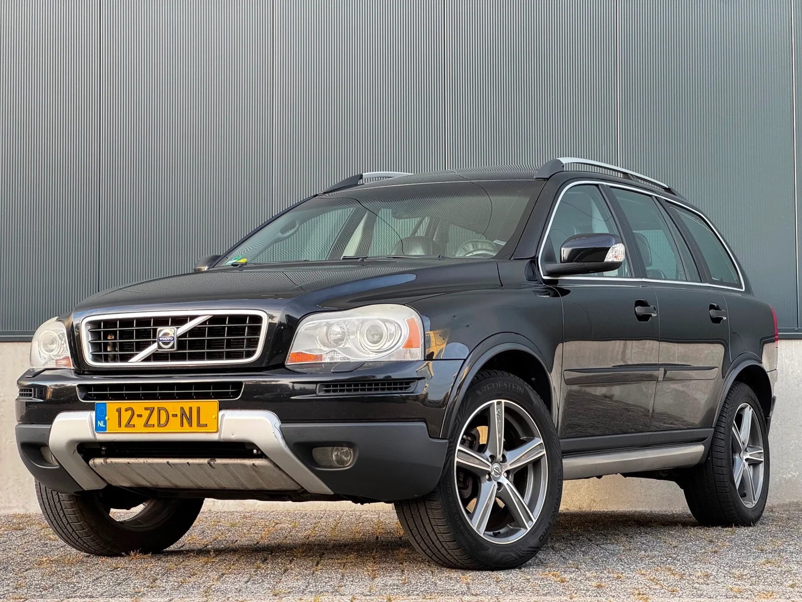 Volvo XC90 (2008) — foto 1