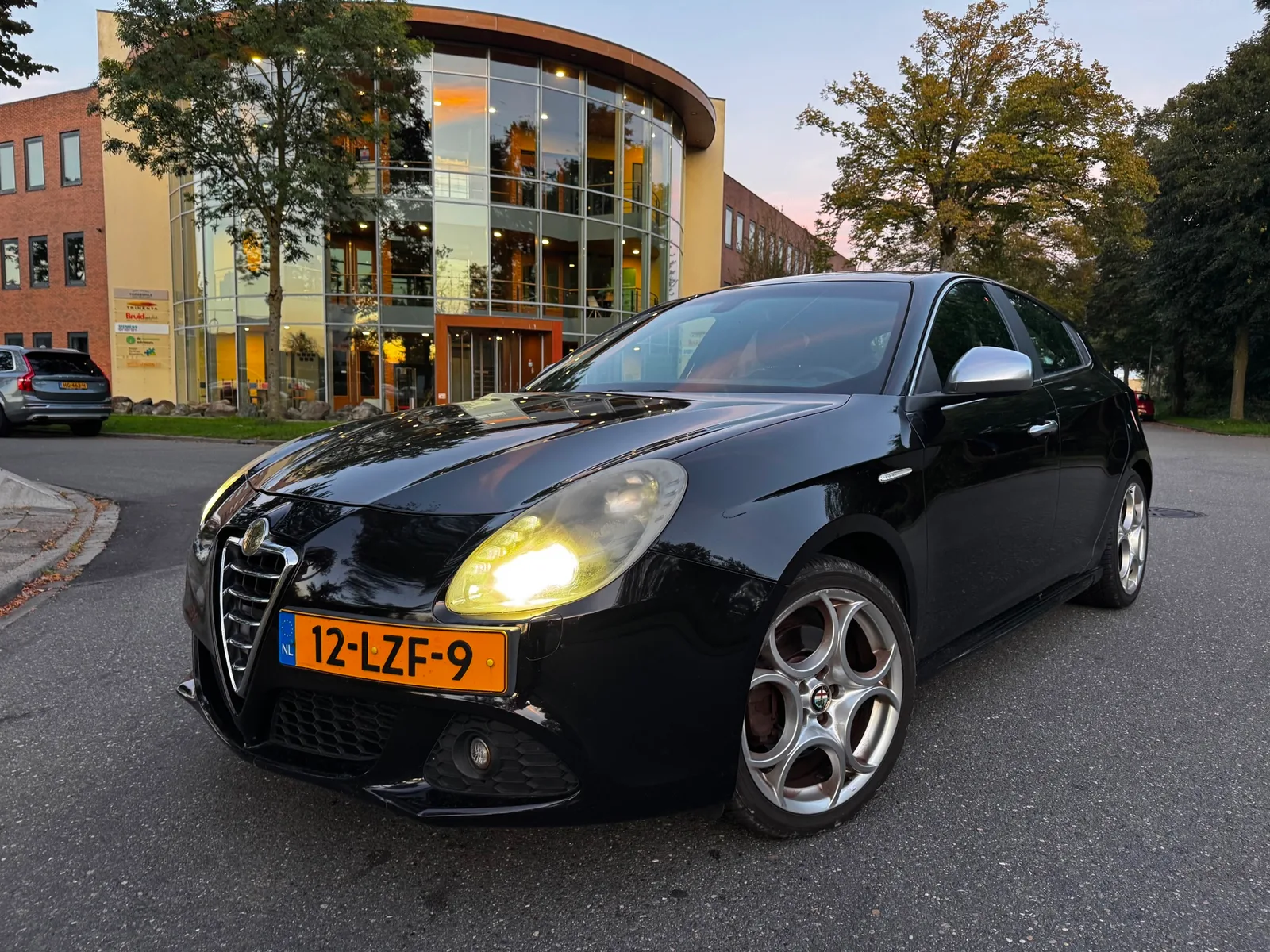 Alfa Romeo Giulietta (2010) — foto 1
