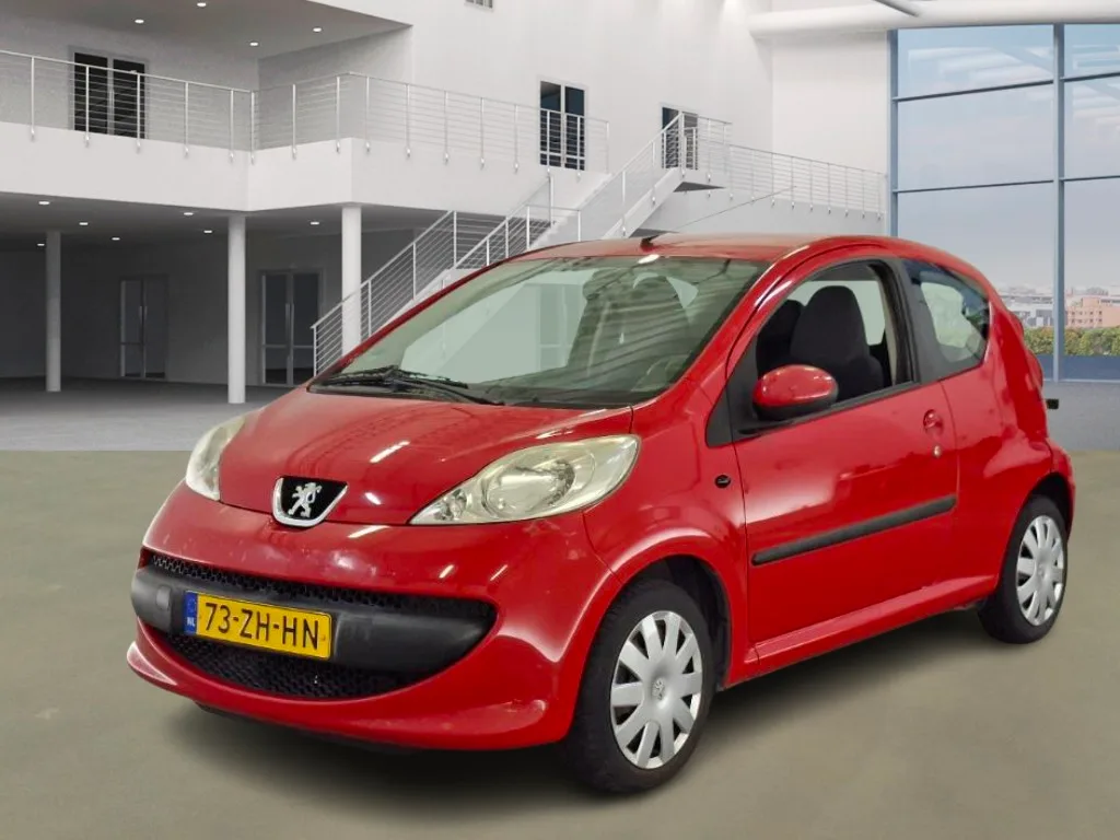 Peugeot 107 (2008) — foto 1