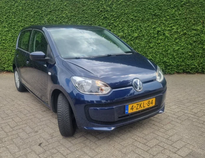 Volkswagen Up! (2015) — foto 1