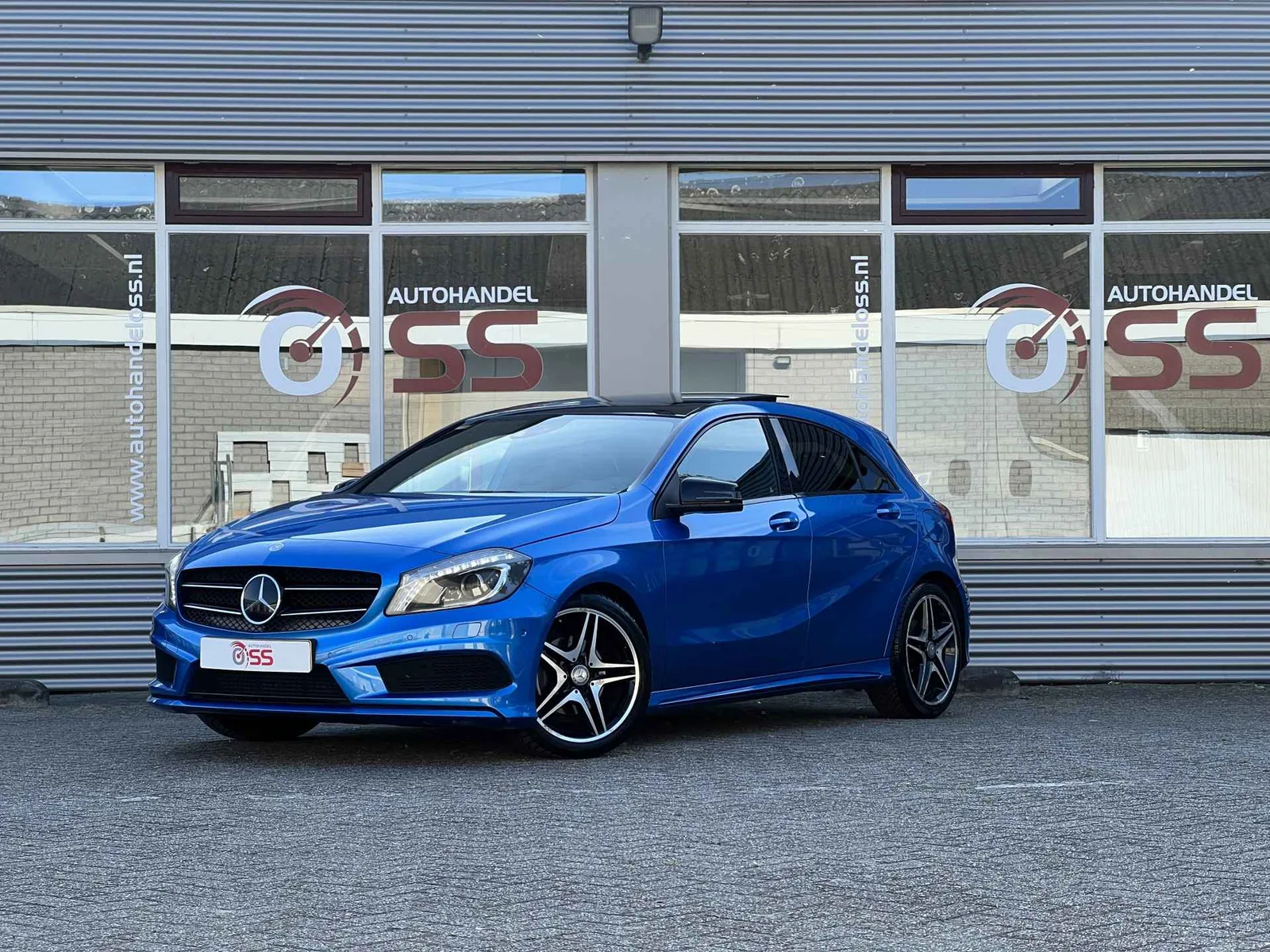 Mercedes-Benz A-Klasse (2014) — foto 1