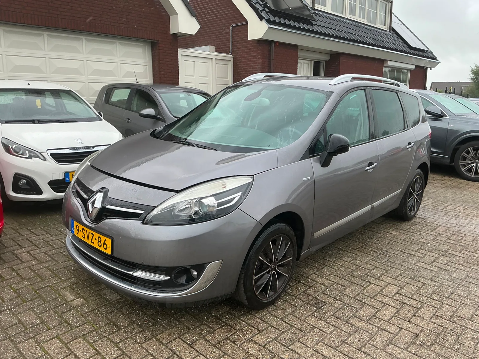 Renault Grand Scénic (2013) — foto 1