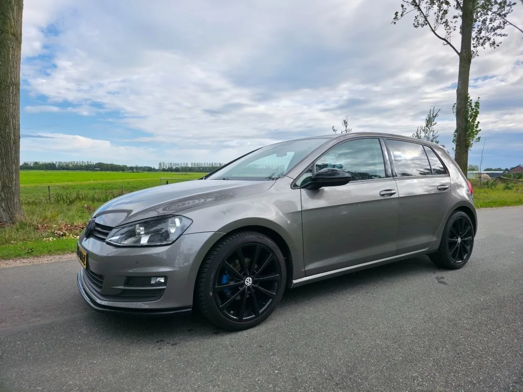 Volkswagen Golf (2015) — foto 1