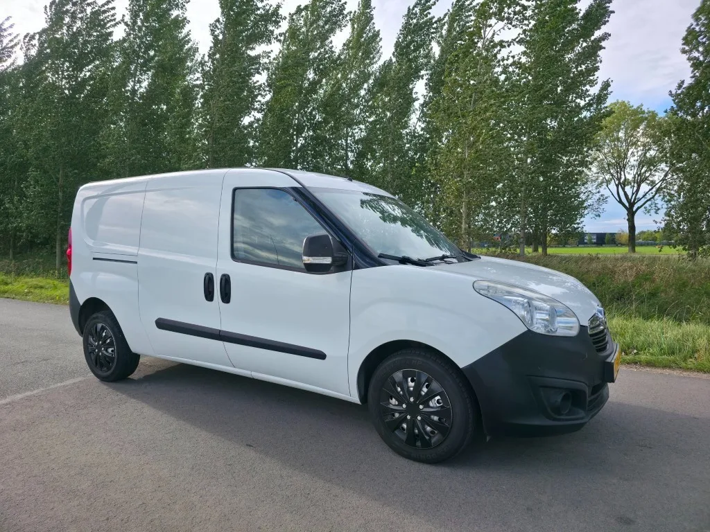 Opel Combo (2014) — foto 1
