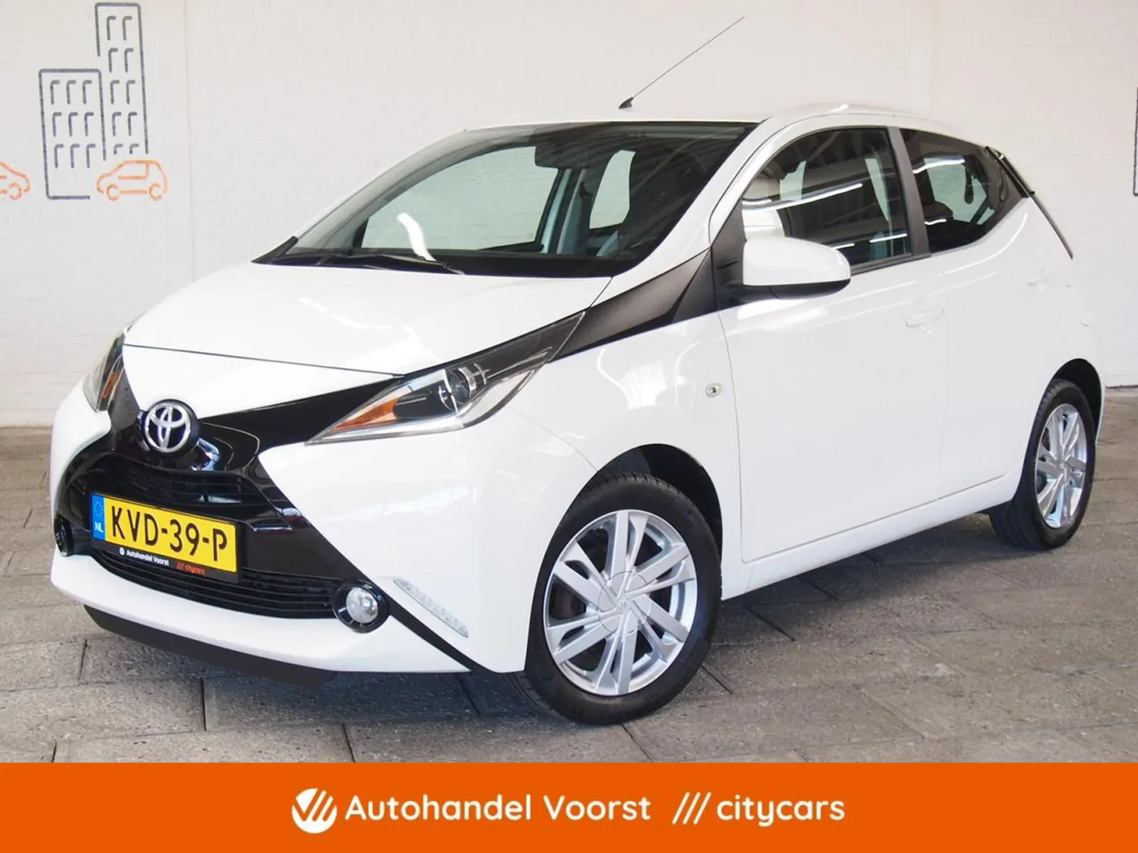 Toyota Aygo (2015) — foto 1