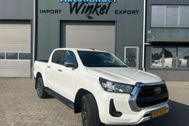 Toyota Hilux (2022)