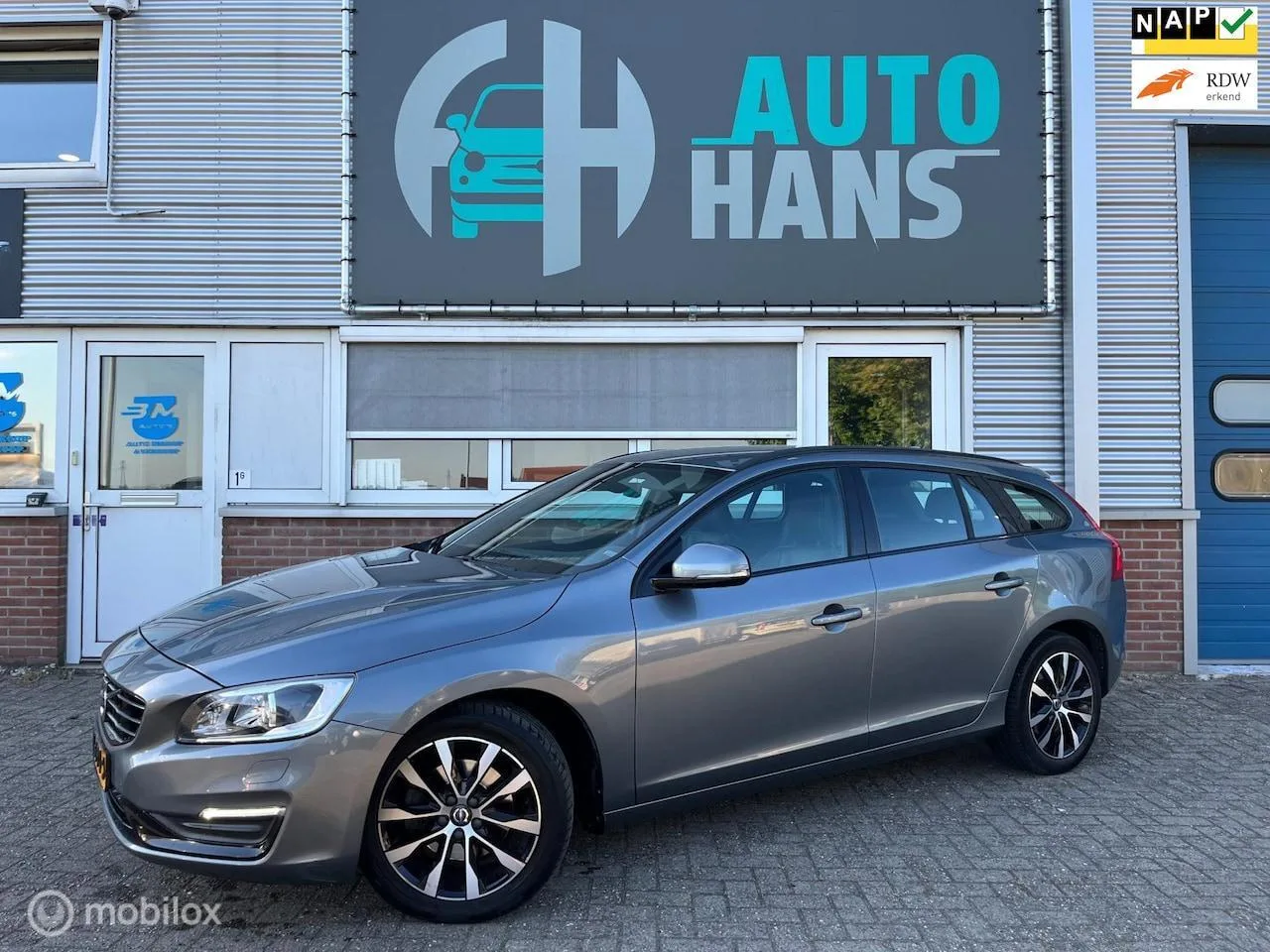 Volvo V60 (2017) — foto 1