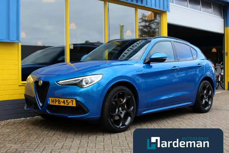 Alfa Romeo Stelvio (2021)