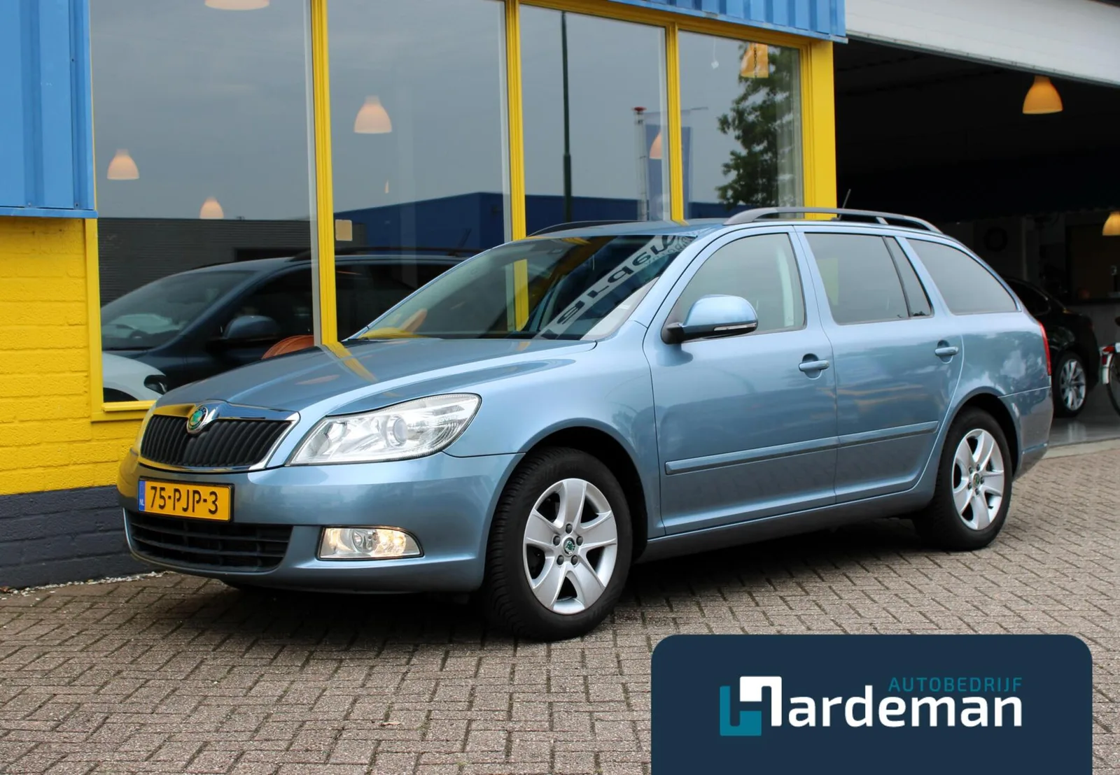 Škoda Octavia (2011) — foto 1