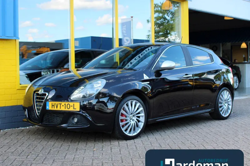 Alfa Romeo Giulietta (2011)