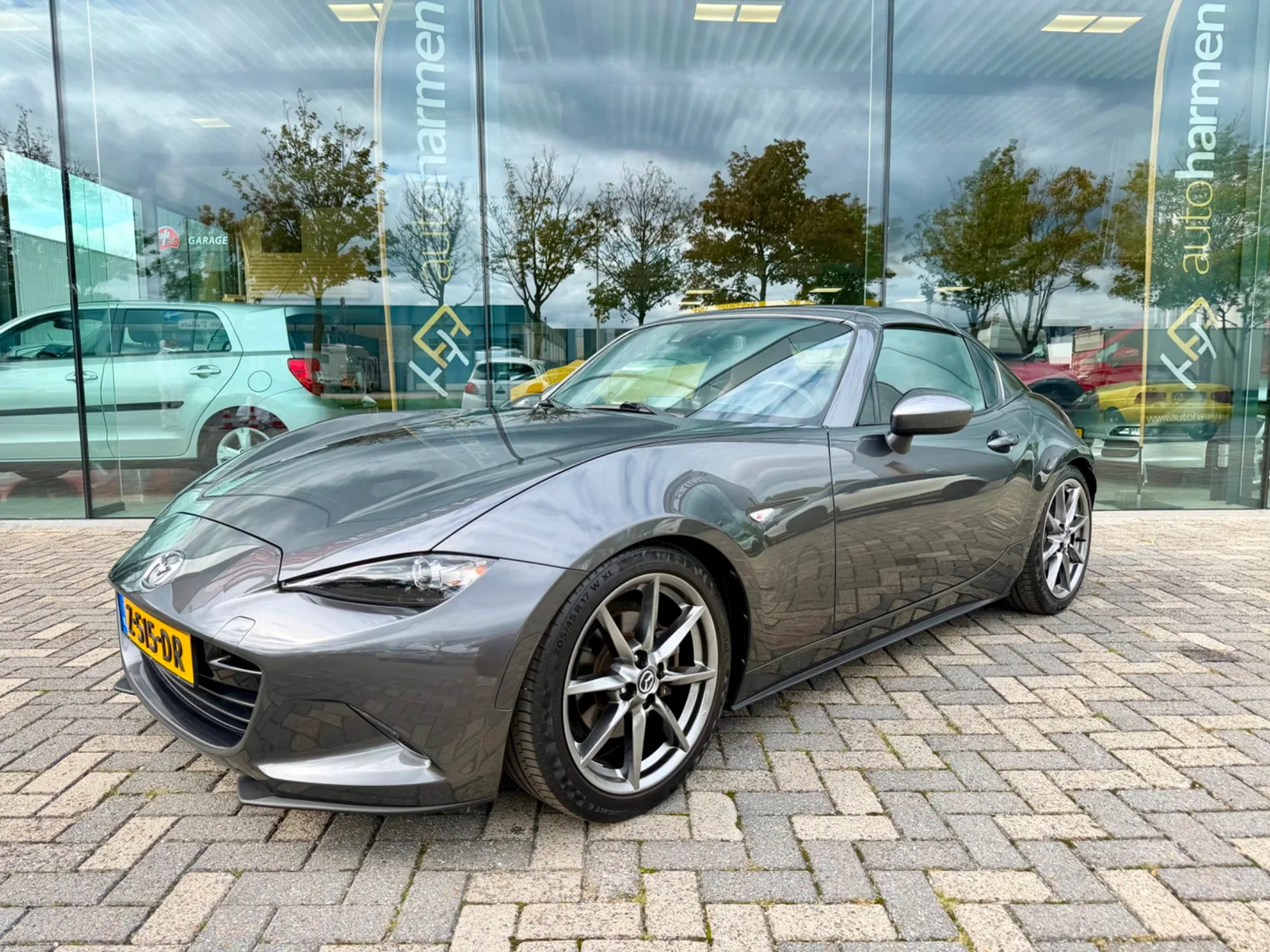 Mazda MX-5 (2017) — foto 1