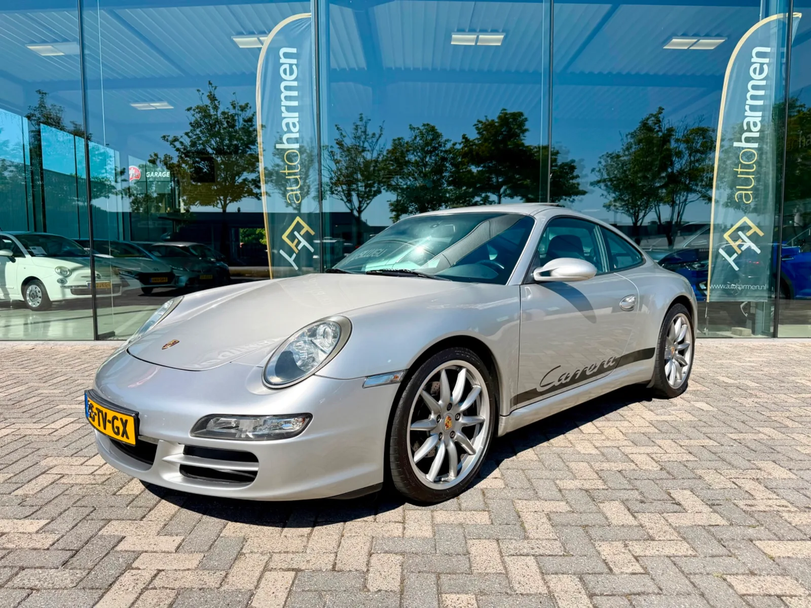 Porsche 911 (2004) — foto 1