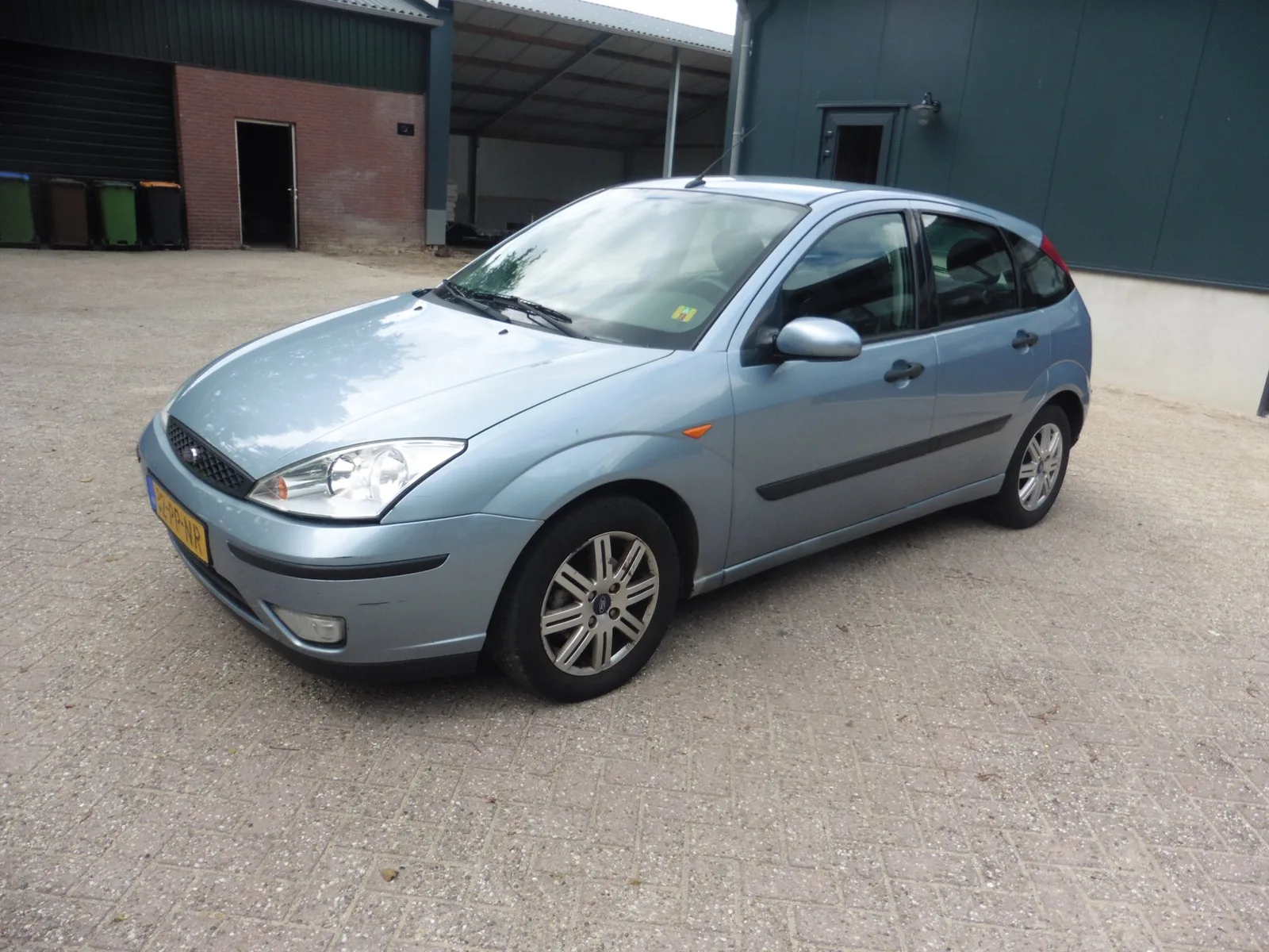 Ford Focus (2004) — foto 1