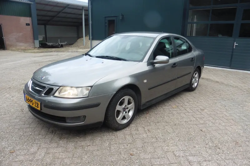 Saab 9-3 (2004)