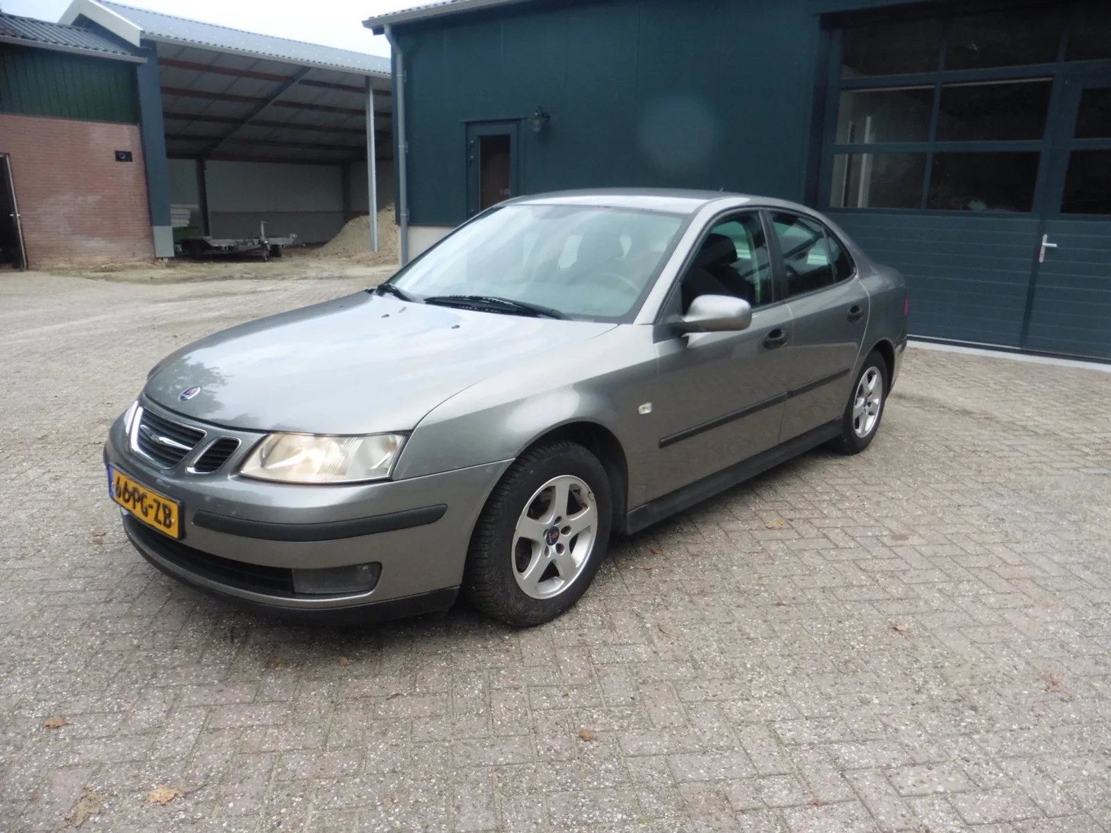 Saab 9-3 (2004) — foto 1