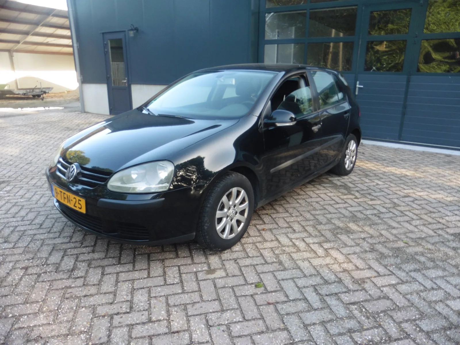 Volkswagen Golf (2004) — foto 1