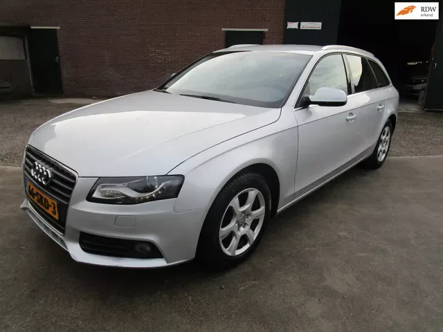 Audi A4 (2010) — foto 1