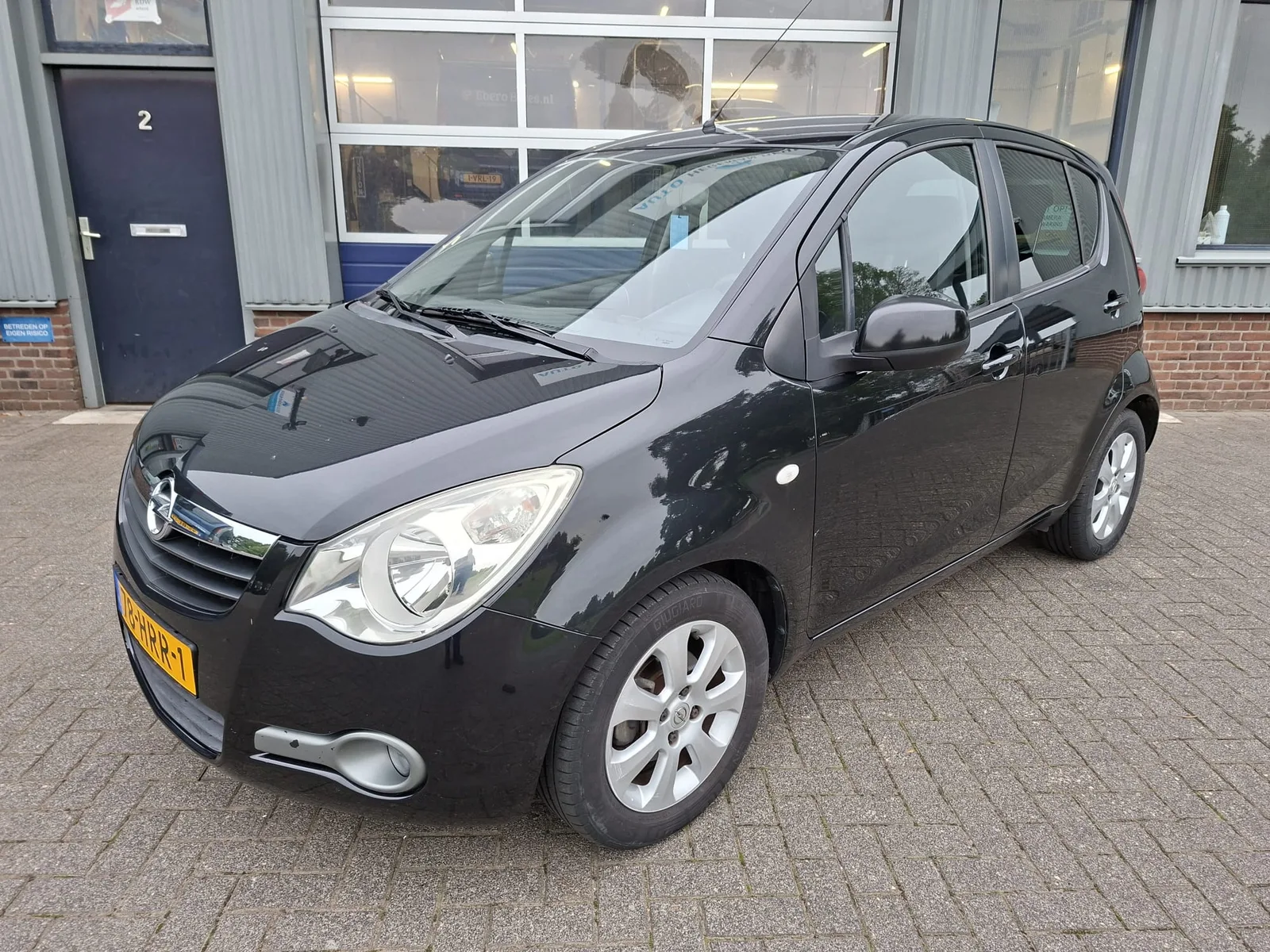 Opel Agila (2009) — foto 1