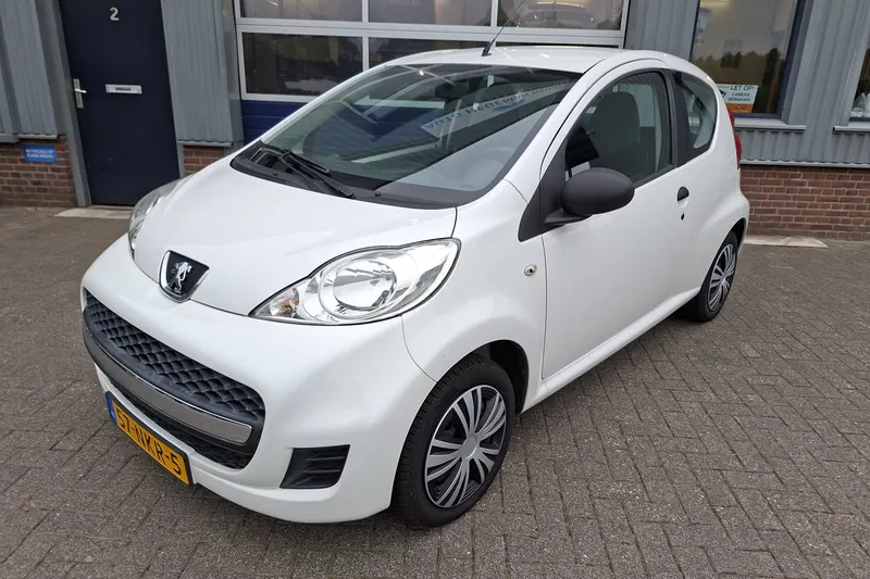 Peugeot 107 (2010)