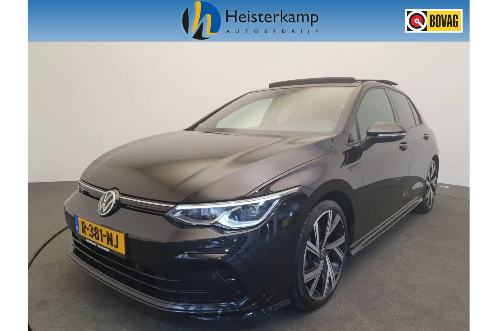 Volkswagen Golf (2022) — foto 1