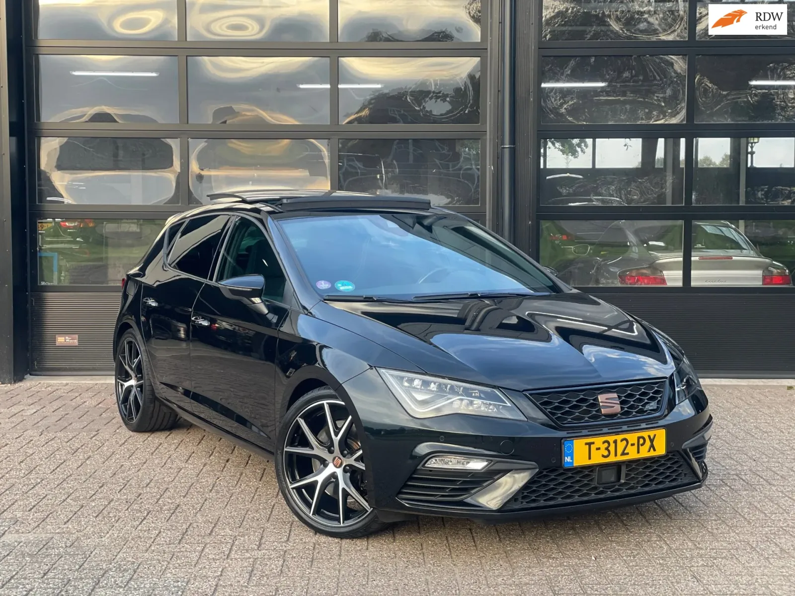 SEAT Leon (2020) — foto 1