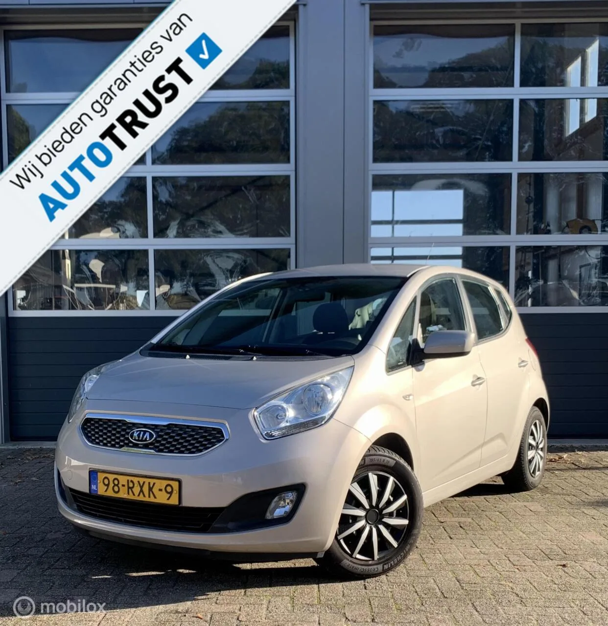 Kia Venga (2011) — foto 1