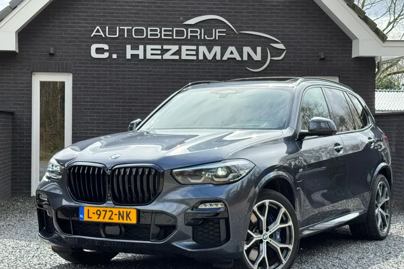 BMW X5 (2021)