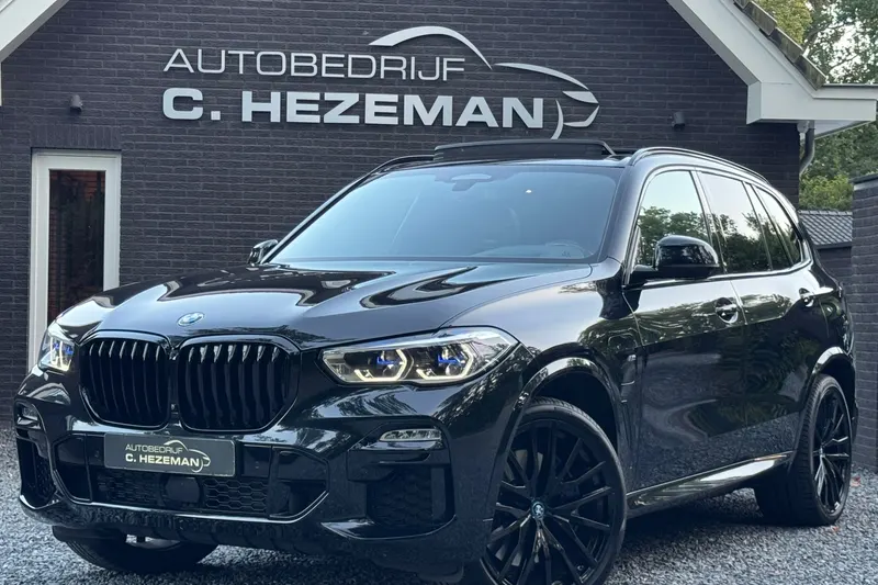 BMW X5 (2021)